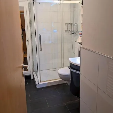 Monteurwohnung Mit Garten 6 Personen