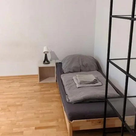 Apartment Monteurwohnung Mit Garten 6 Personen *